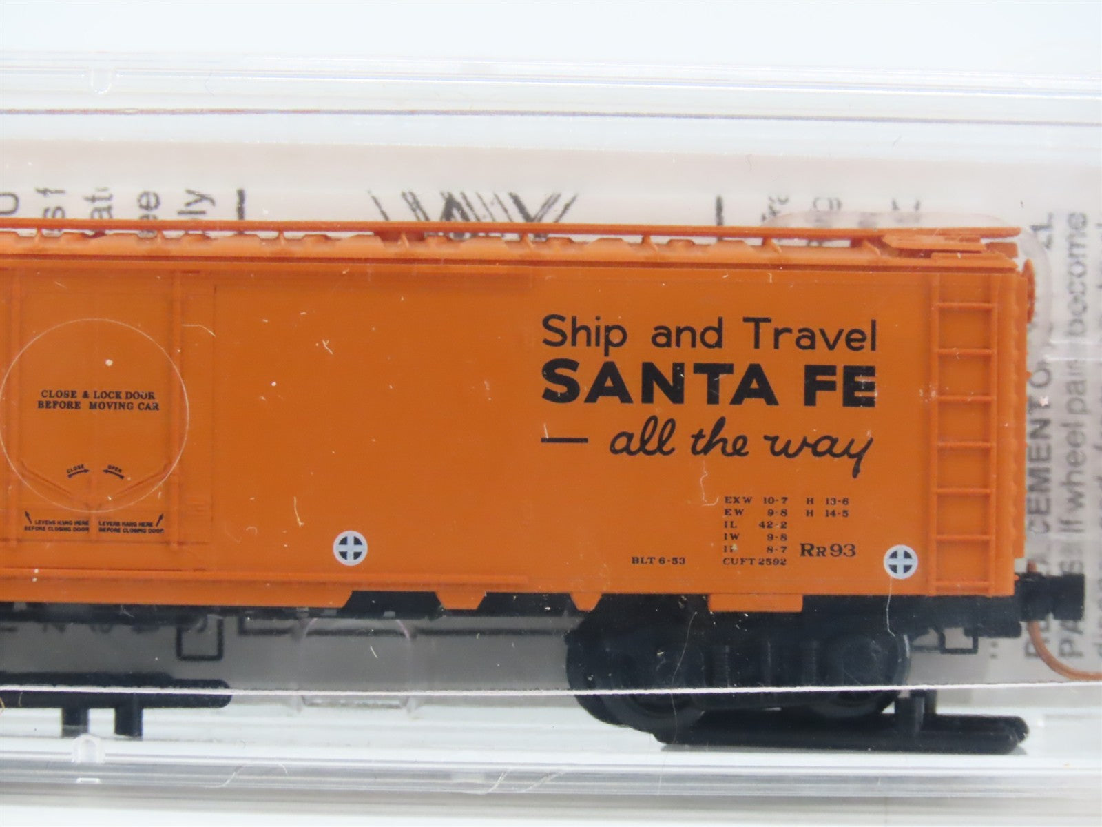 N Scale Micro-Trains MTL 52050 Atchison, Topeka & Santa Fe 52' Reefer RTR