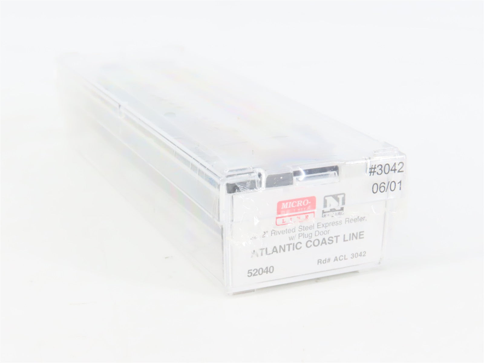 N Scale Micro-Trains MTL 52040 ACL Atlantic Coast Line 52' Reefer 3042 RTR