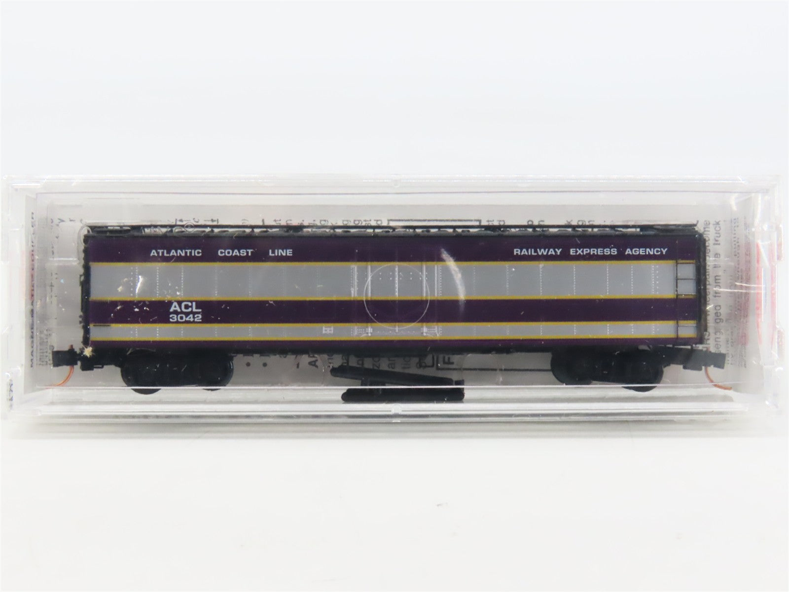 N Scale Micro-Trains MTL 52040 ACL Atlantic Coast Line 52' Reefer 3042 RTR