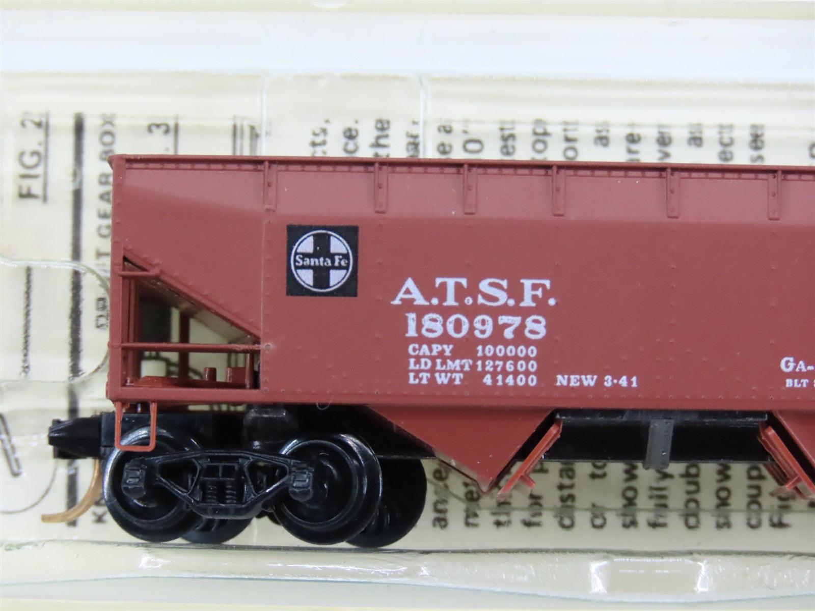 N Scale Micro-Trains MTL 55010 Santa Fe 33' 2-Bay Offset Side Twin Hopper RTR