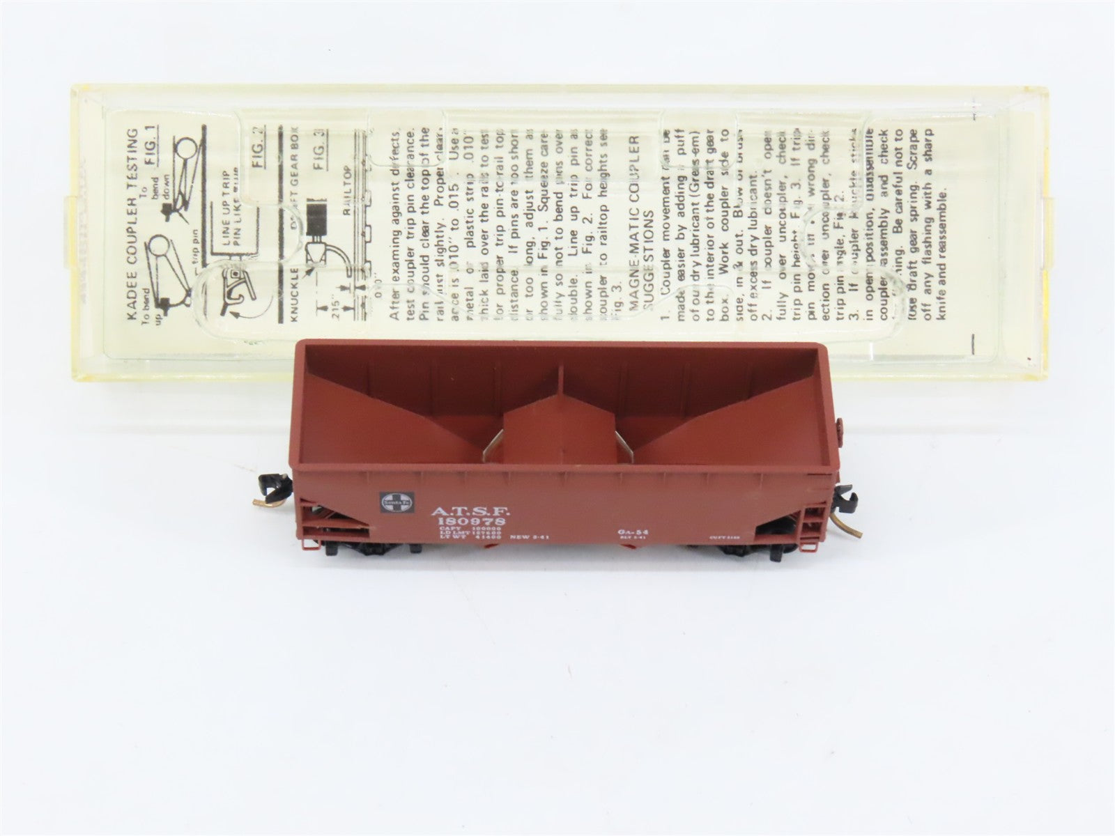 N Scale Micro-Trains MTL 55010 Santa Fe 33' 2-Bay Offset Side Twin Hopper RTR