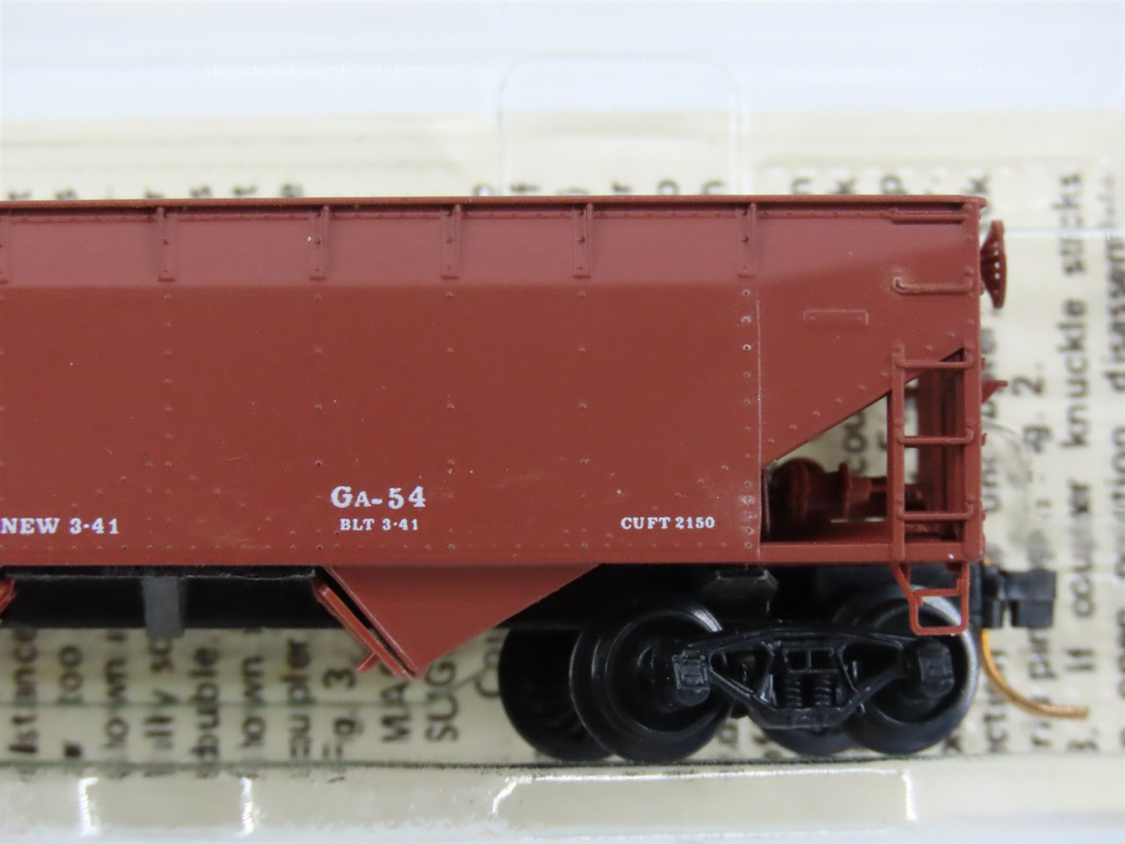 N Scale Micro-Trains MTL 55010 ATSF Santa Fe 33' 2-Bay Hopper 180978 RTR