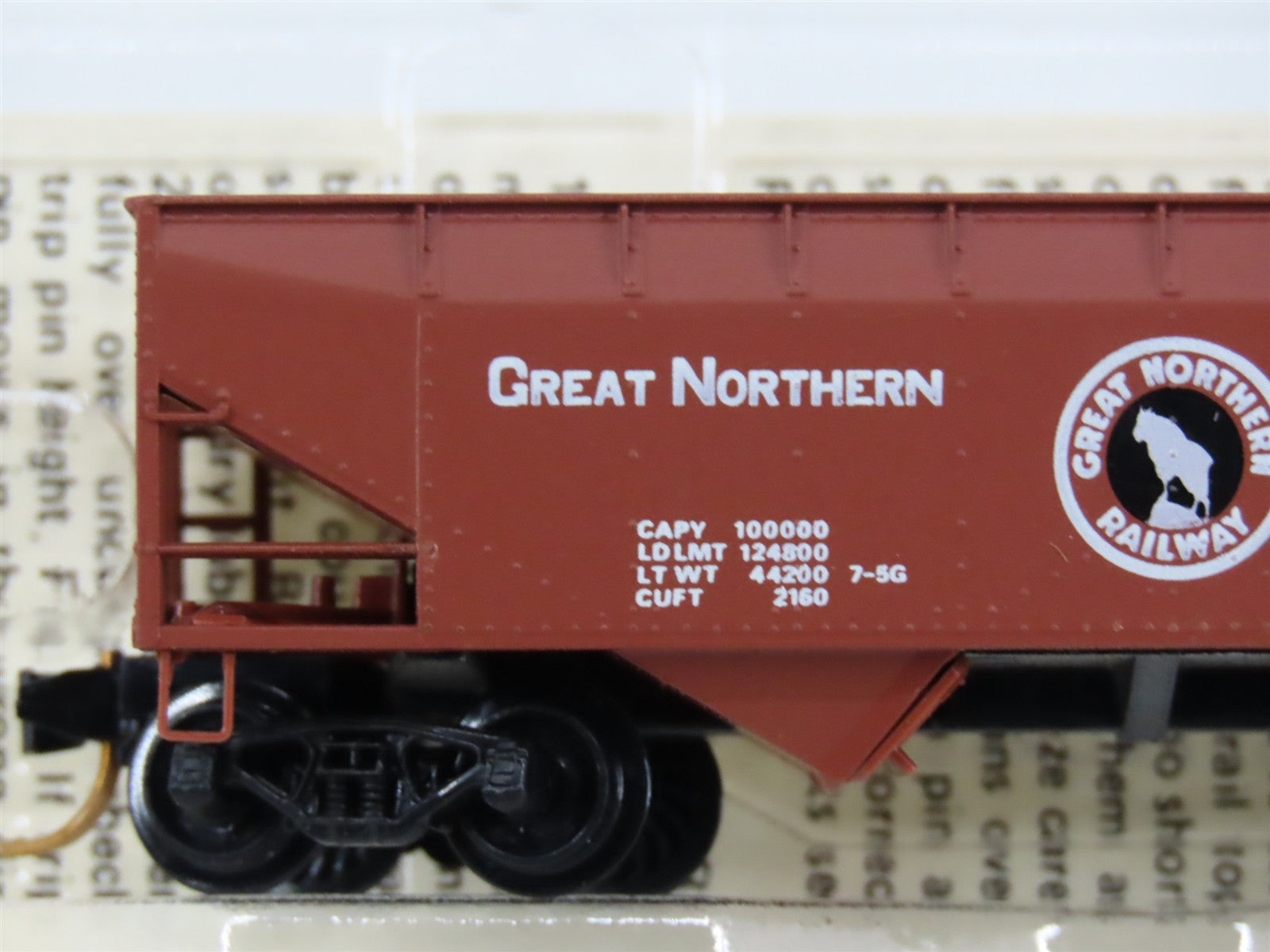 N Scale Micro-Trains MTL 55060 Great Northern 33' 2-Bay Hopper 73237 RTR