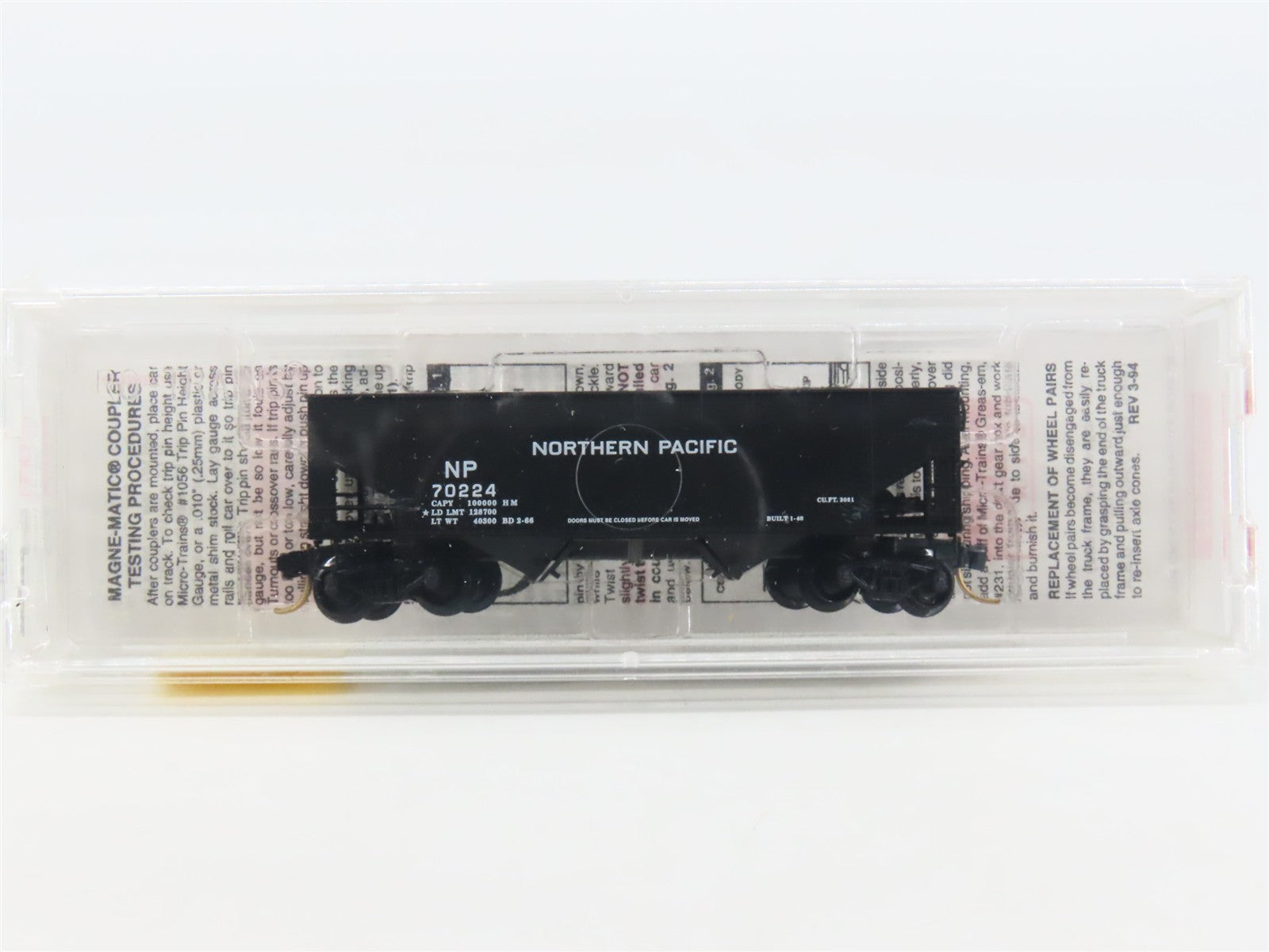 N Scale Micro-Trains MTL 55080 NP Northern Pacific 33' 2-Bay Hopper 70224 RTR