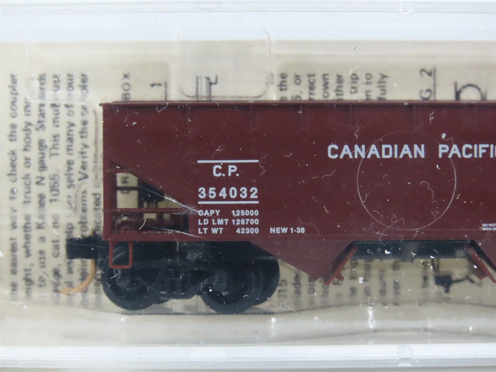 N Scale Micro-Trains MTL 55150 CP Canadian Pacific 33' 2-Bay Hopper 354032 RTR