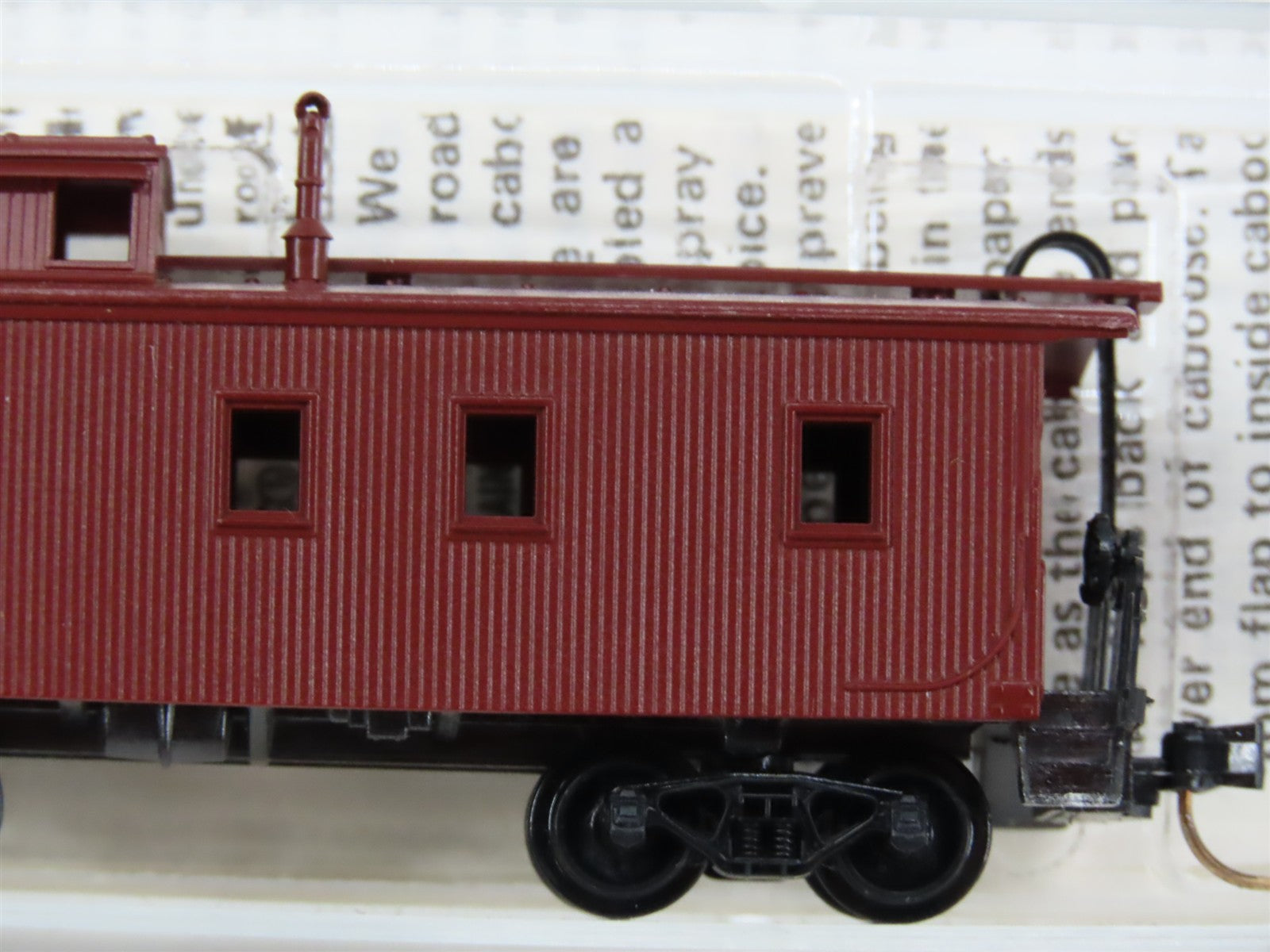 N Scale Micro-Trains MTL 50000 Unlettered 34' Wood-Sheathed Caboose RTR