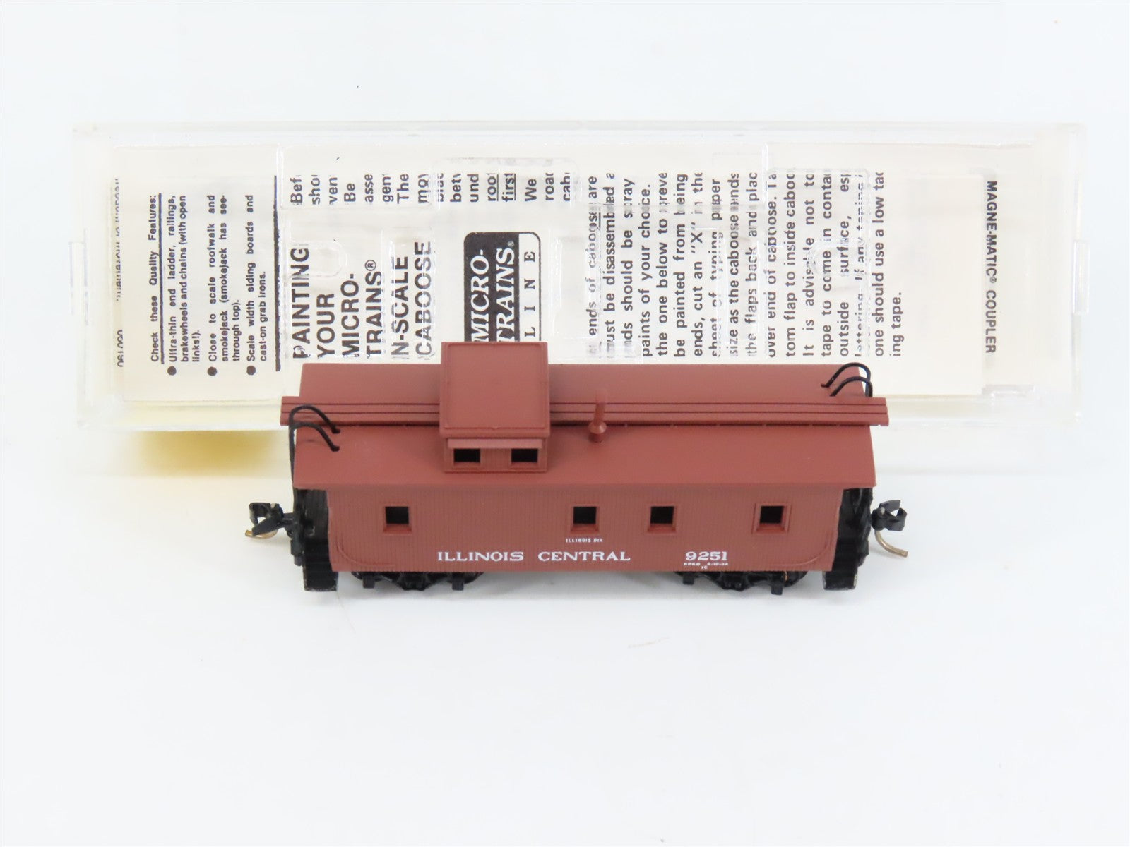 N Scale Micro-Trains MTL 50030 IC Illinois Central 34' Wood-Sheathed Caboose RTR