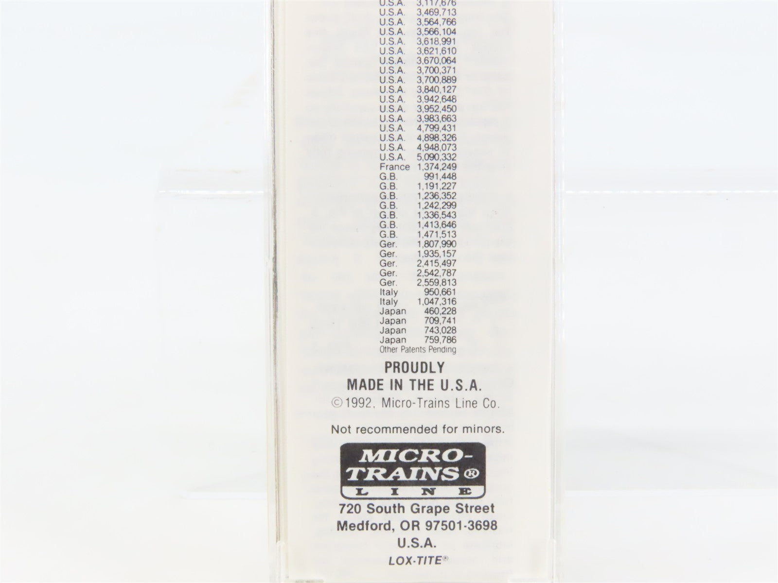 N Scale Micro-Trains MTL 50030 IC Illinois Central 34' Wood-Sheathed Caboose RTR