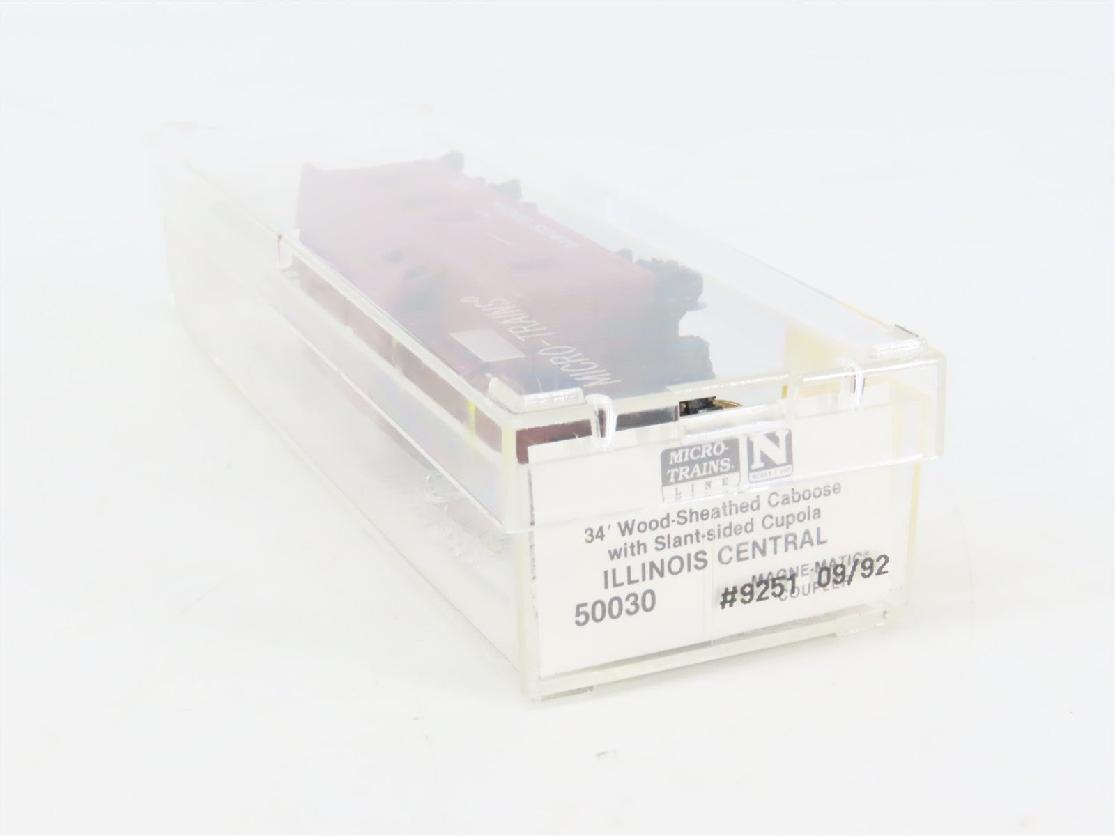 N Scale Micro-Trains MTL 50030 IC Illinois Central 34' Wood-Sheathed Caboose RTR