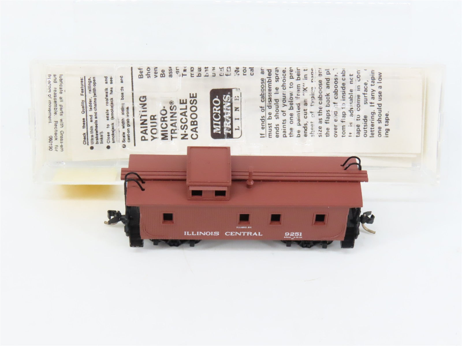 N Scale Micro-Trains MTL 50030 IC Illinois Central 34' Wood-Sheathed Caboose RTR