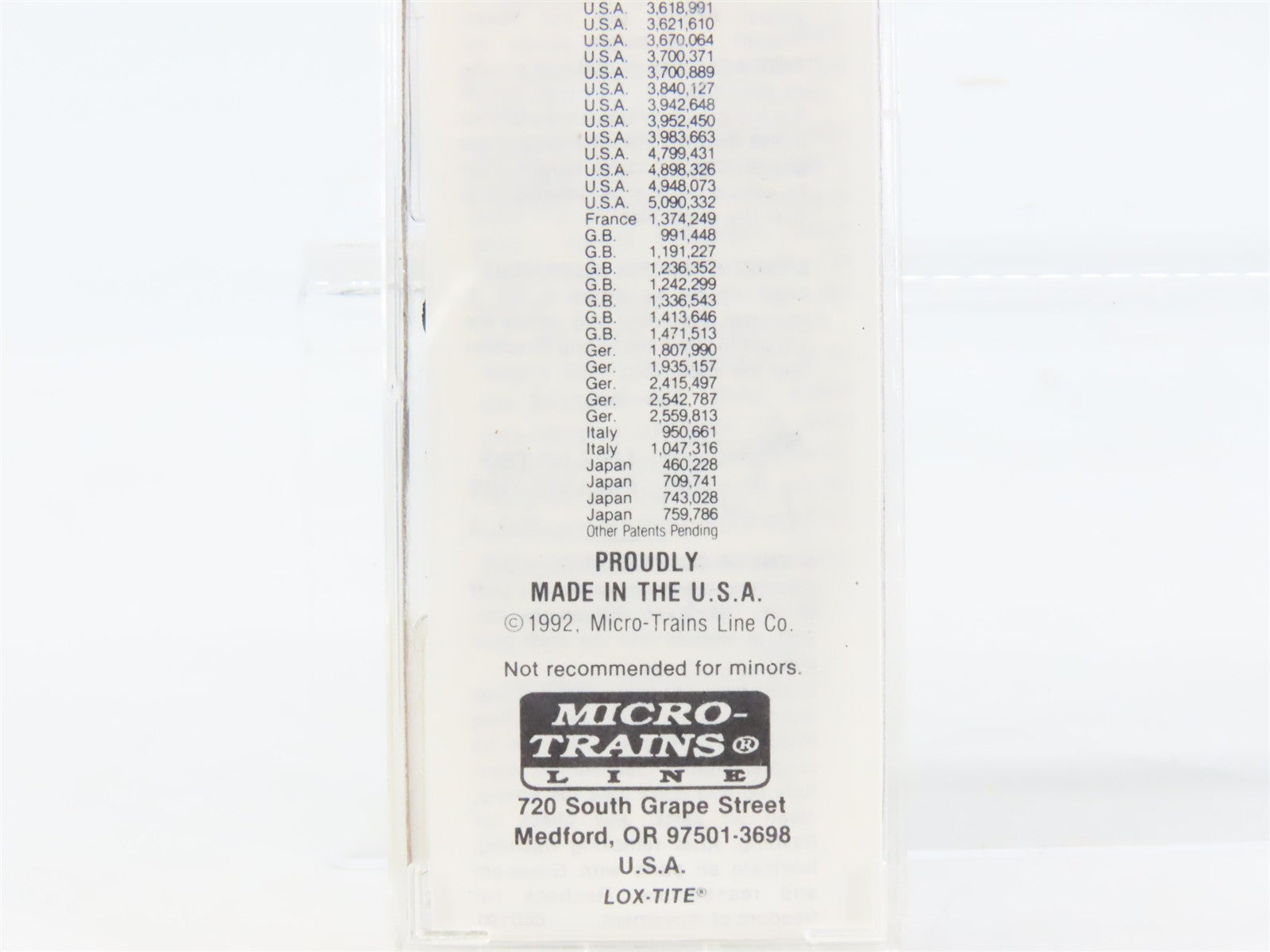 N Scale Micro-Trains MTL 50030 IC Illinois Central 34' Wood-Sheathed Caboose RTR