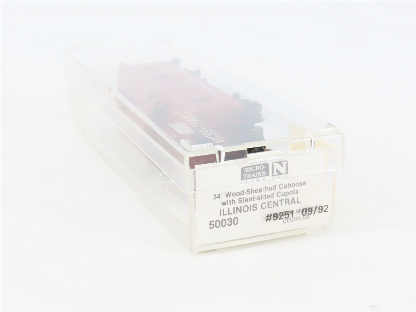 N Scale Micro-Trains MTL 50030 IC Illinois Central 34' Wood-Sheathed Caboose RTR