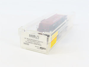 N Scale Micro-Trains MTL 50030 IC Illinois Central 34' Wood-Sheathed Caboose RTR