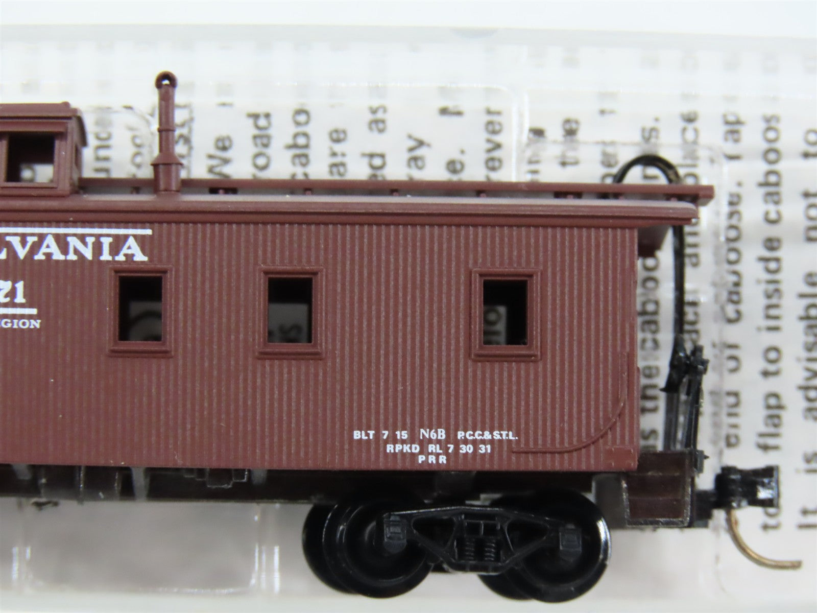 N Scale Micro-Trains MTL 50020 PRR Pennsylvania 34' Wood-Sheathed Caboose RTR