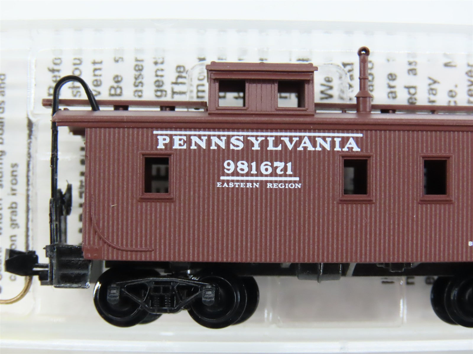 N Scale Micro-Trains MTL 50020 PRR Pennsylvania 34' Wood-Sheathed Caboose RTR