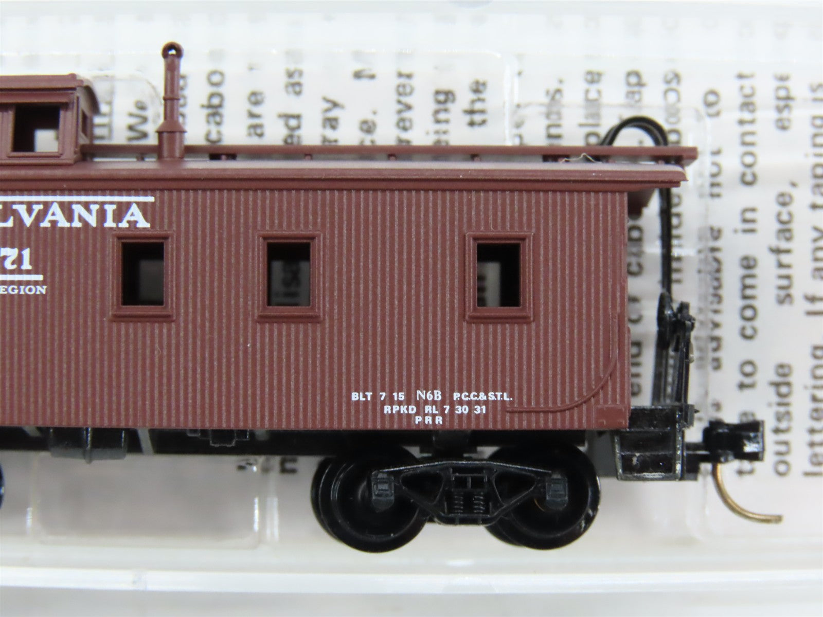N Scale Micro-Trains MTL 50020 PRR Pennsylvania 34' Wood-Sheathed Caboose RTR