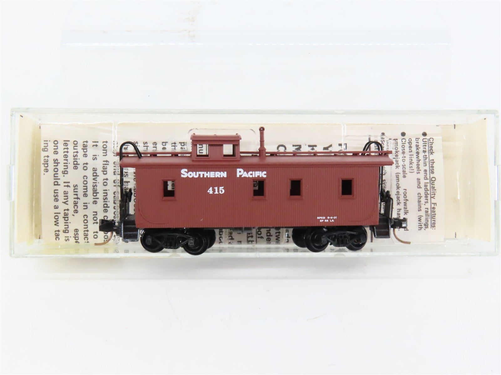 N Scale Micro-Trains MTL 50070 SP Southern Pacific 34' Wood-Sheathed Caboose RTR
