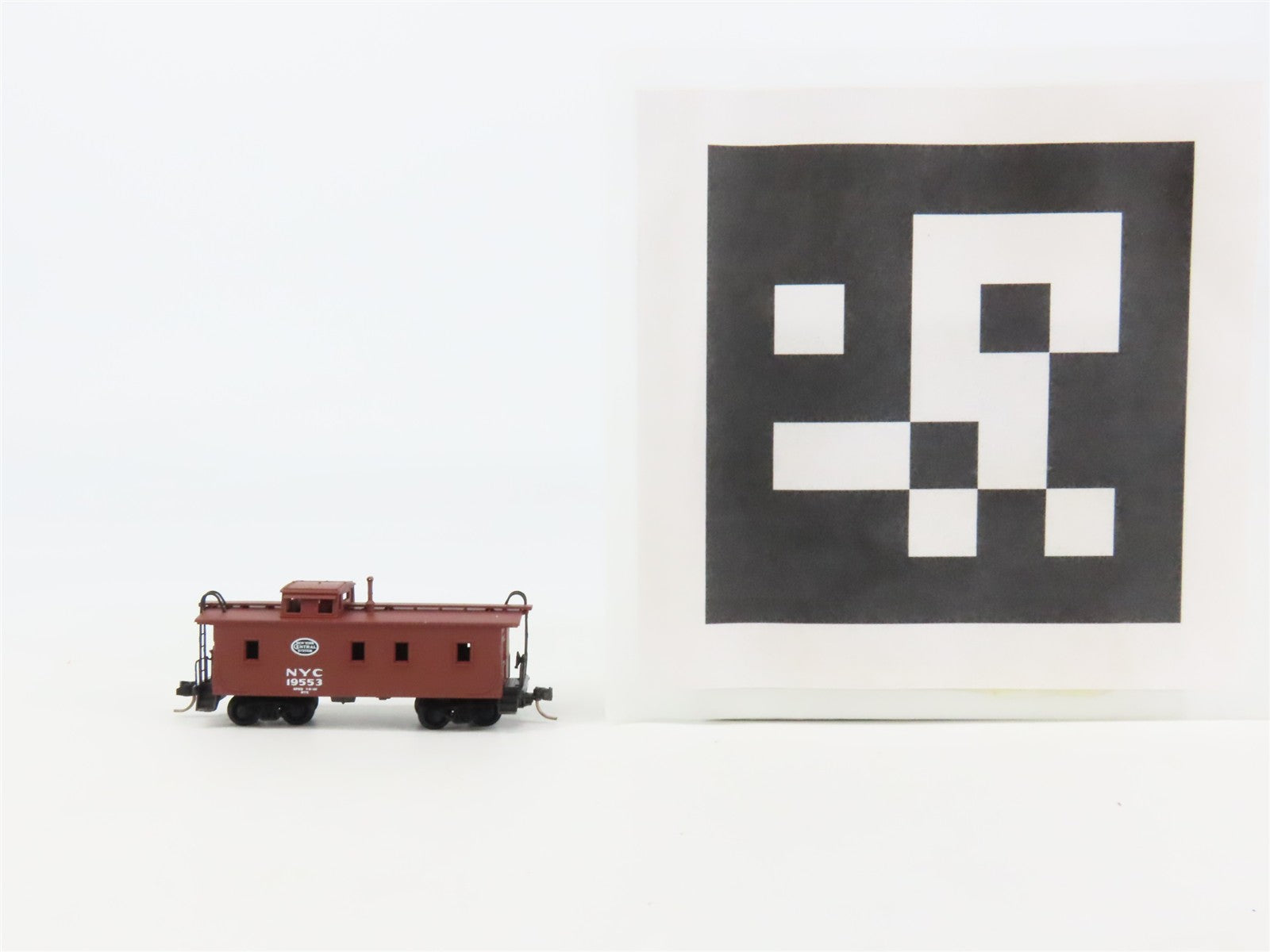 N Scale Micro-Trains MTL 50060 New York Central 34' Wood Sheathed Caboose RTR