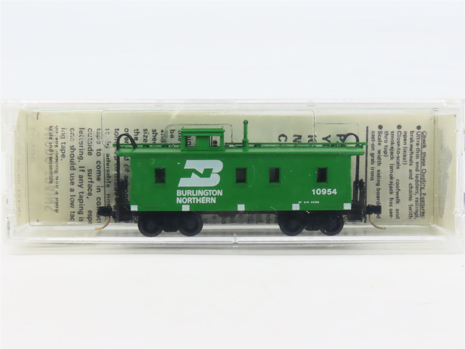 N Scale Micro-Trains MTL 50050 Burlington Northern 34' Wood Sheathed Caboose RTR