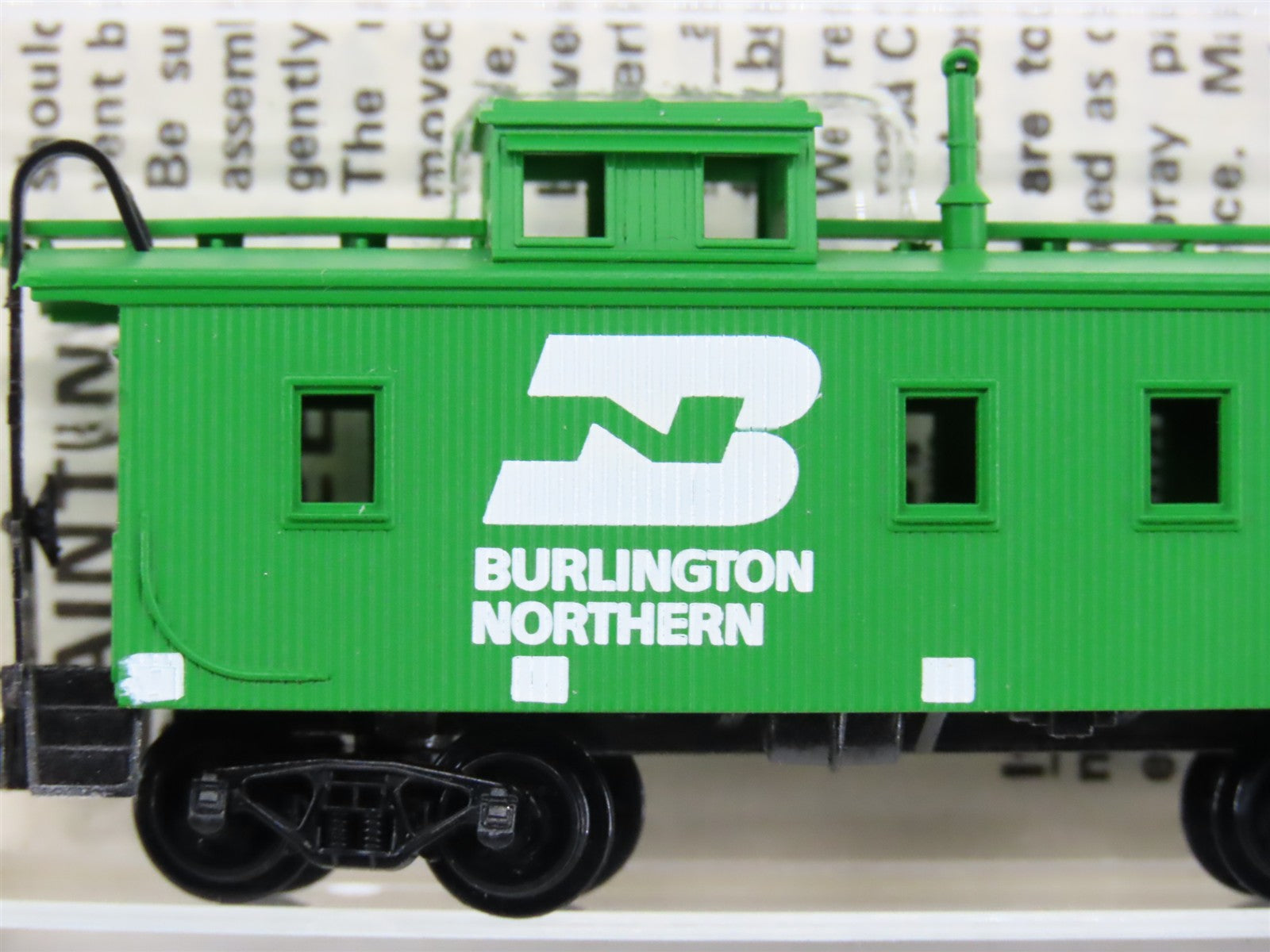 N Scale Micro-Trains MTL 50050 Burlington Northern 34' Wood-Sheathed Caboose RTR