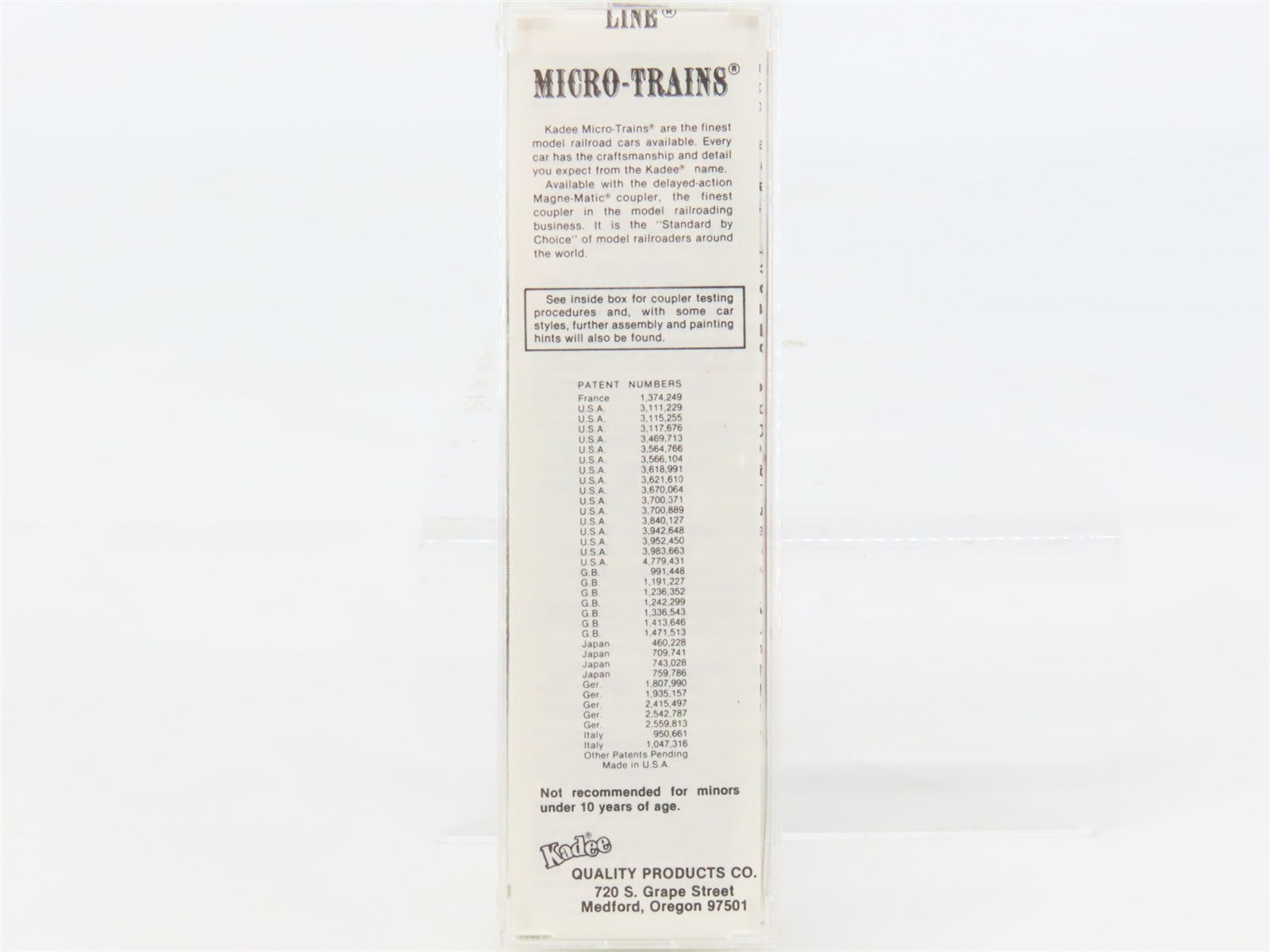 N Scale Micro-Trains MTL 50090 Great Northern 34' Wood-Sheathed Caboose X613 RTR