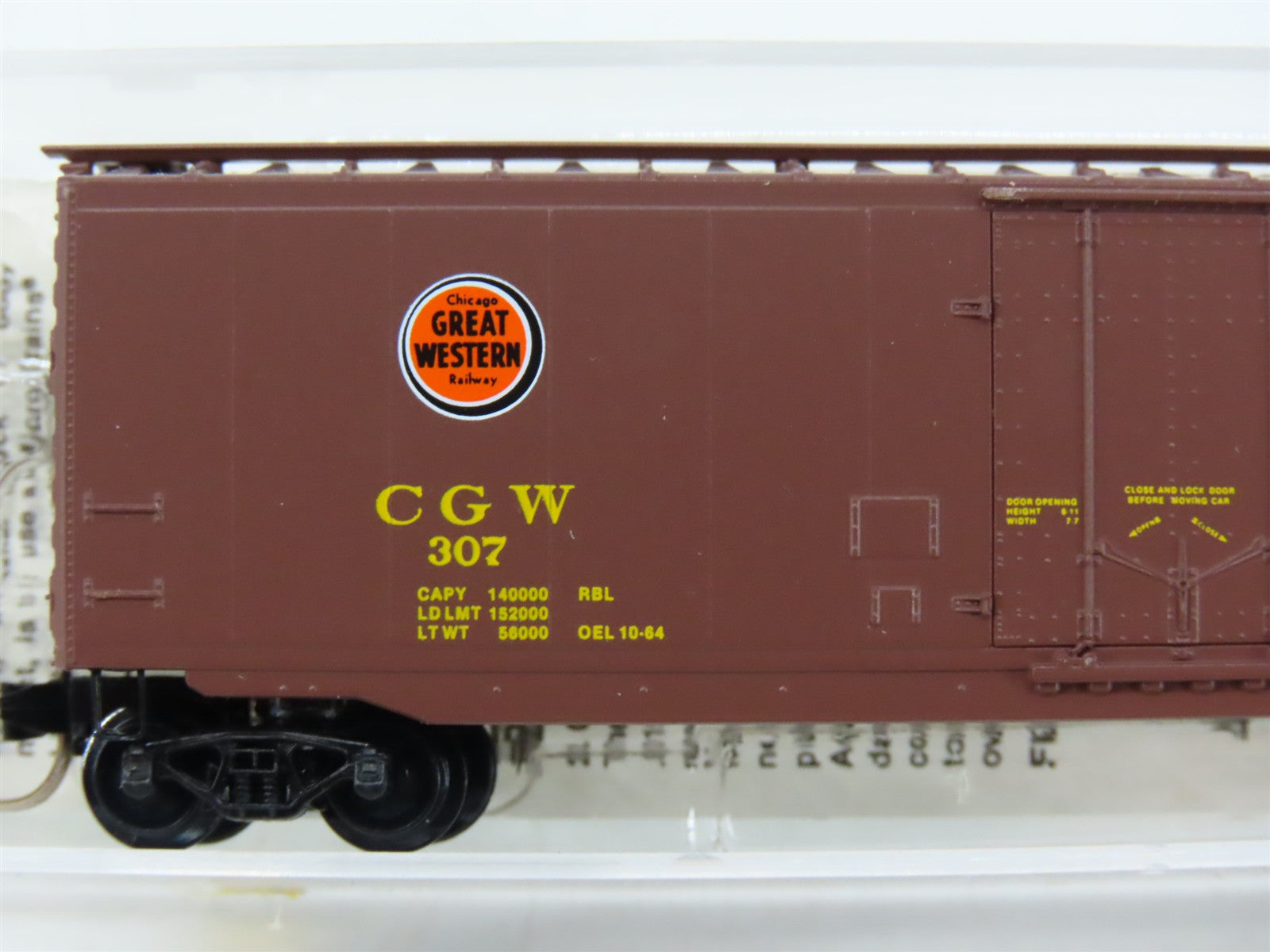 N Scale Micro-Trains MTL 32300 Chicago Great Western 50' Single Door Box Car RTR
