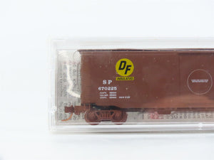 N Scale Micro-Trains MTL 32380 SP Southern Pacific Box Car 670225 RTR