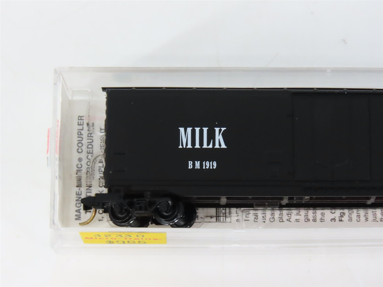 N Scale Micro-Trains MTL 32330 BM Boston & Maine 50' Plug Door Box Car 1919 RTR