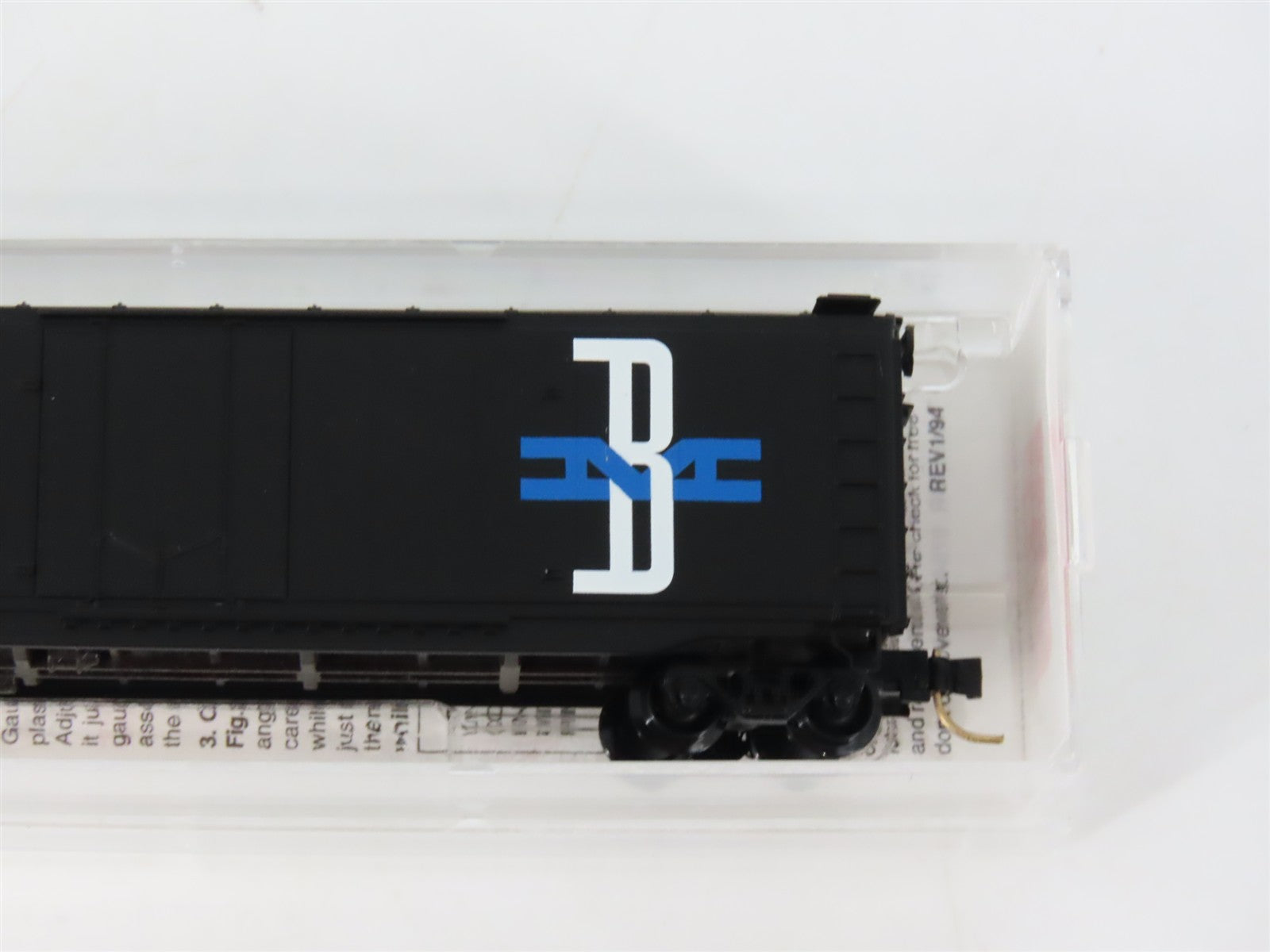 N Scale Micro-Trains MTL 32330 BM Boston & Maine 50' Plug Door Box Car 1919 RTR