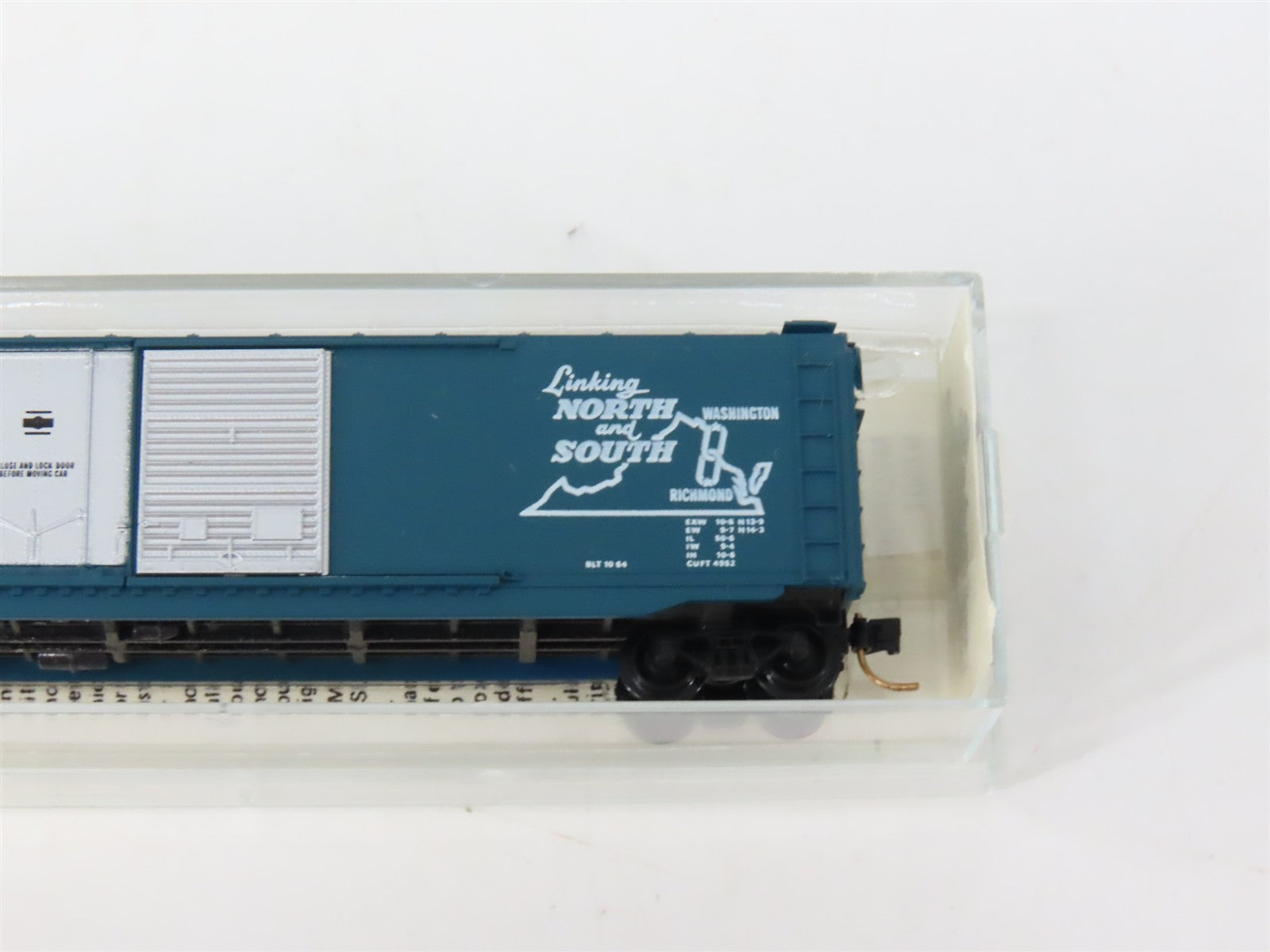N Scale Micro-Trains MTL 33020 Richmond, Fredericksburg & Potomac Box Car RTR