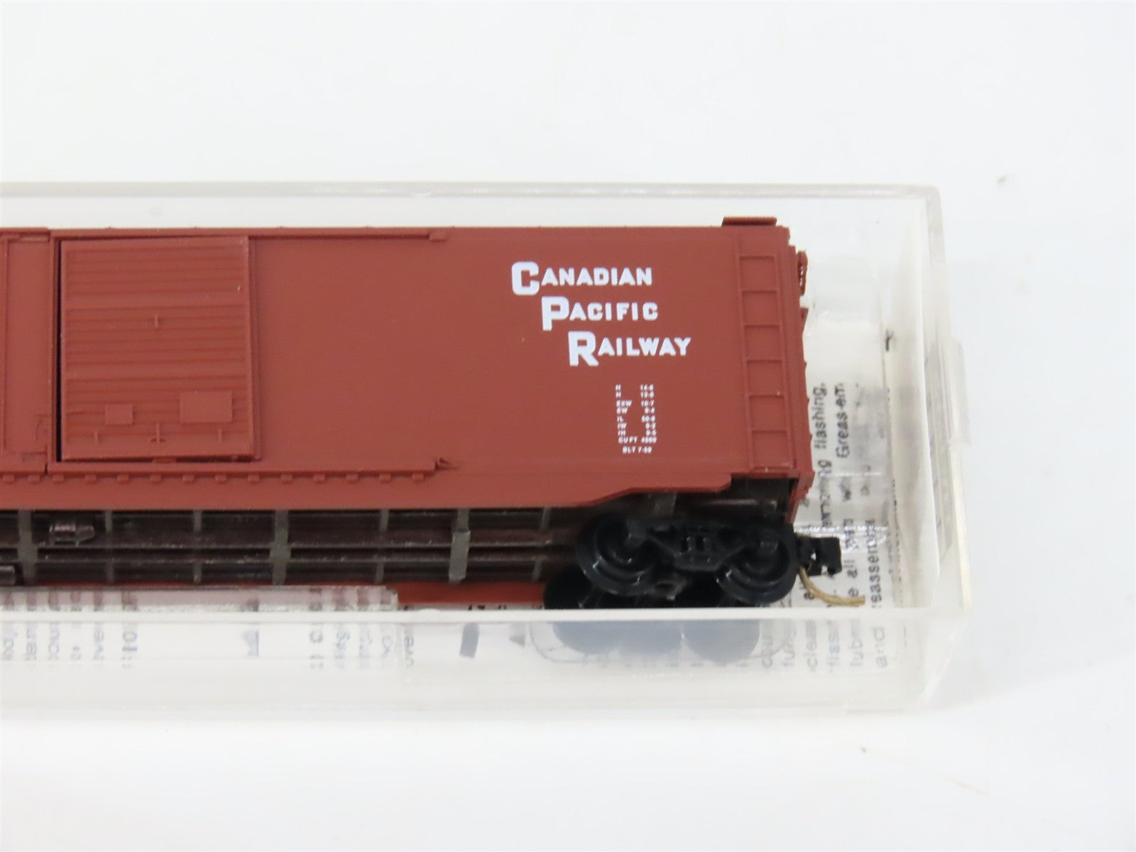 N Scale Micro-Trains MTL 33090 CP Canadian Pacific 40' Double Door Box Car RTR