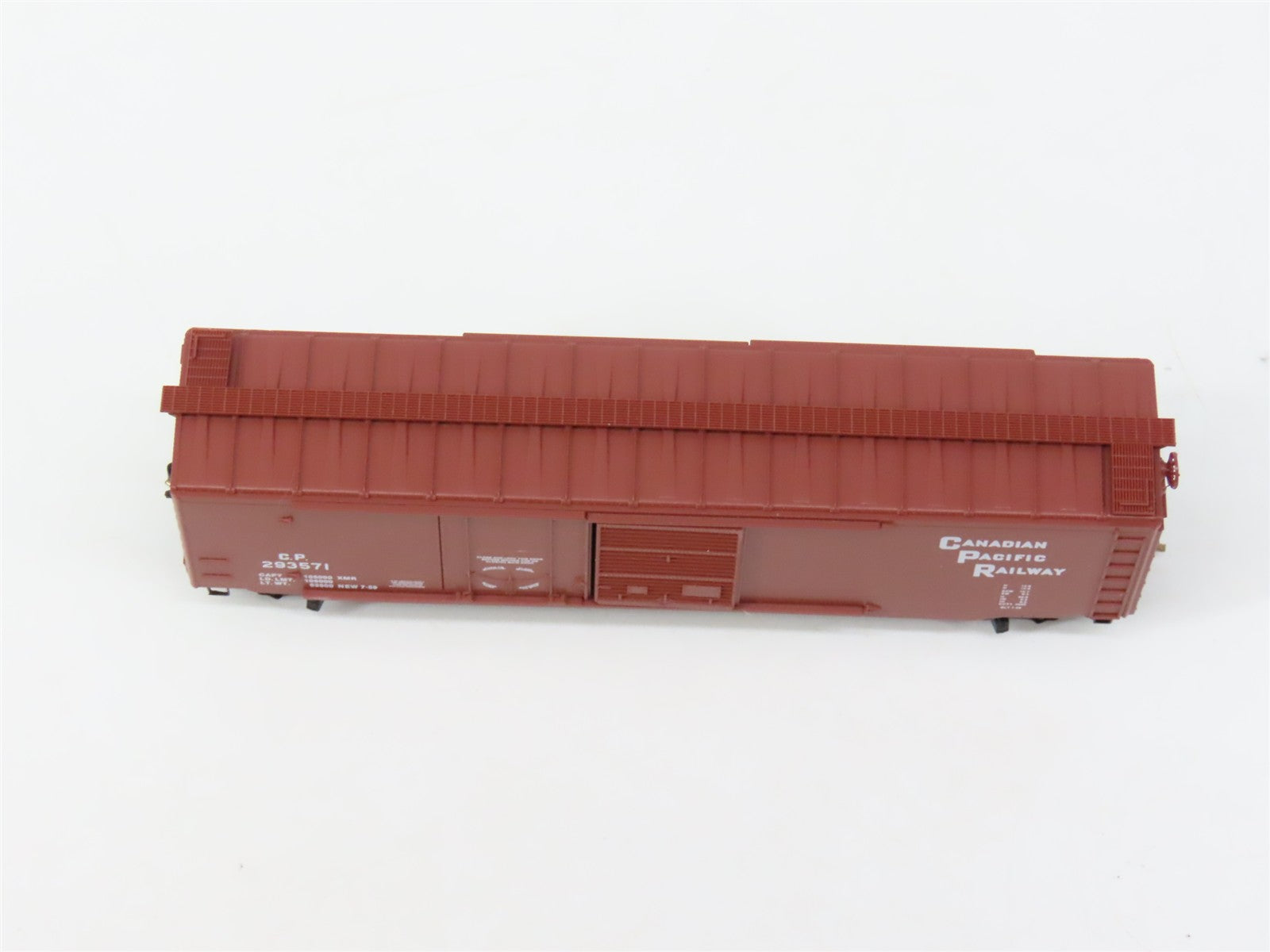 N Scale Micro-Trains MTL 33090 CP Canadian Pacific 40' Double Door Box Car RTR