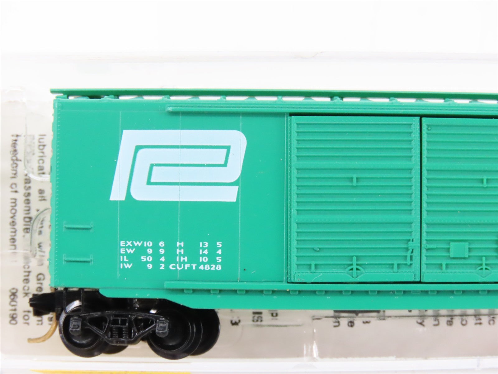 N Scale Micro-Trains MTL 34020 Penn Central 50' Standard Double Door Box Car RTR