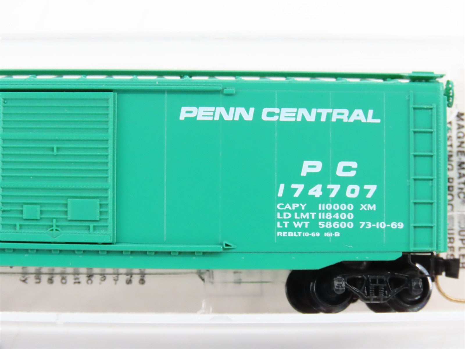 N Scale Micro-Trains MTL 34020 Penn Central 50' Standard Double Door Box Car RTR