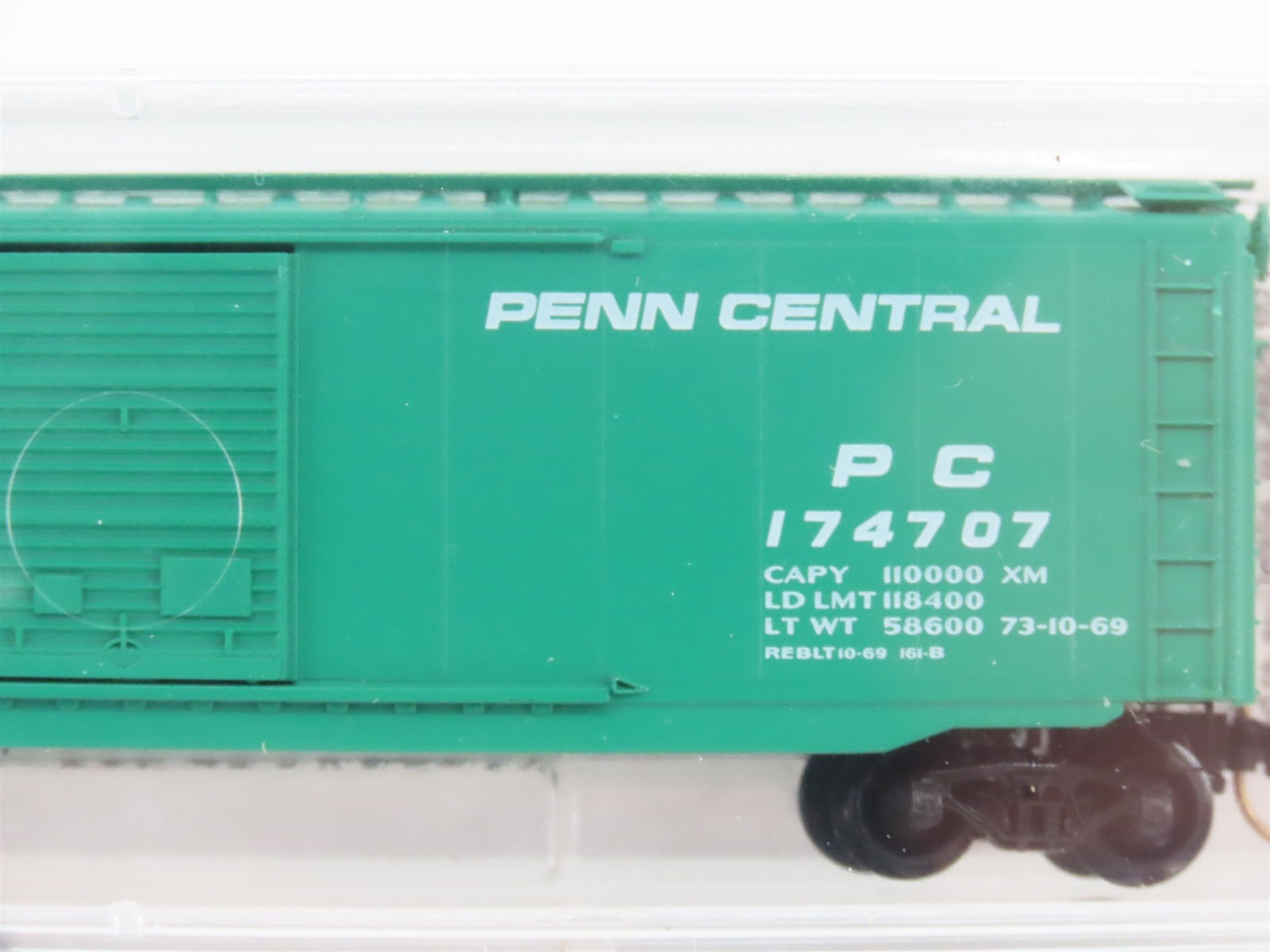 N Scale Micro-Trains MTL 34020 PC Penn Central 50' Box Car 174707 RTR