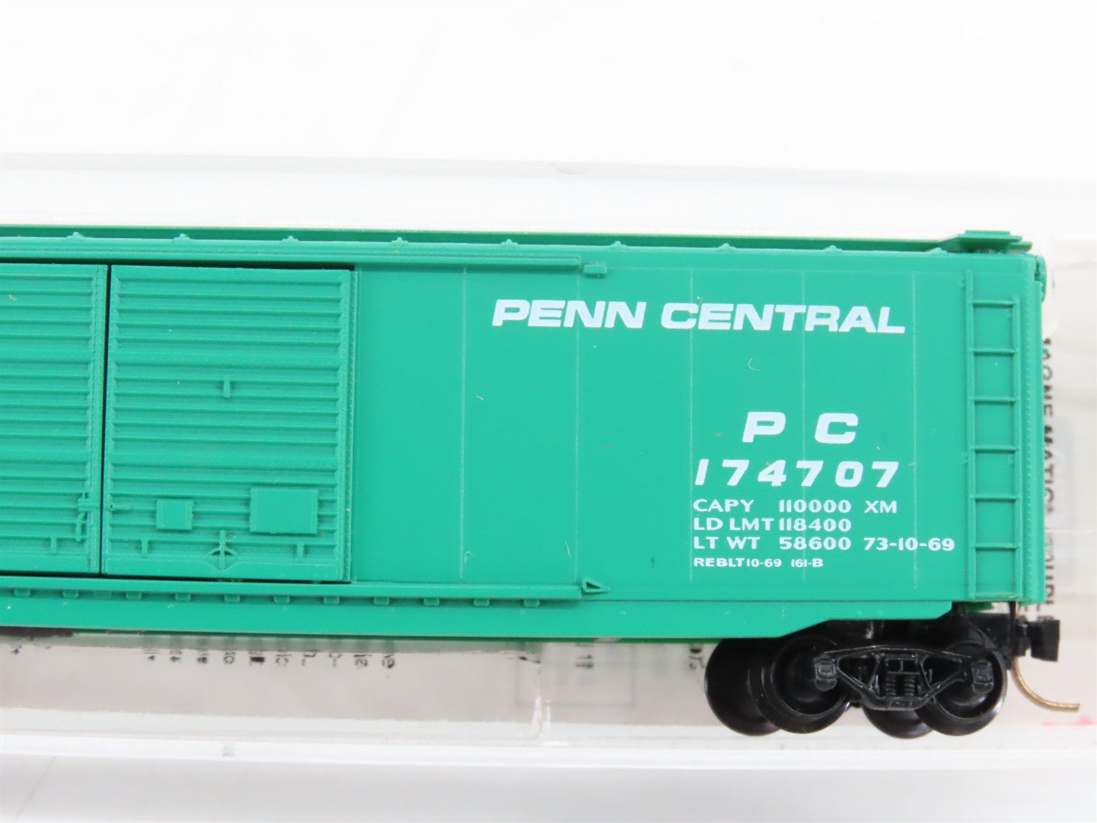 N Scale Micro-Trains MTL 34020 PC Penn Central 50' Box Car 174707 RTR