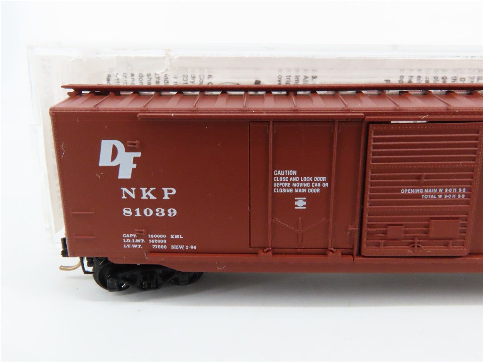 N Scale Micro-Trains MTL 33110 NKP Nickel Plate Road 50' Box Car 81039
