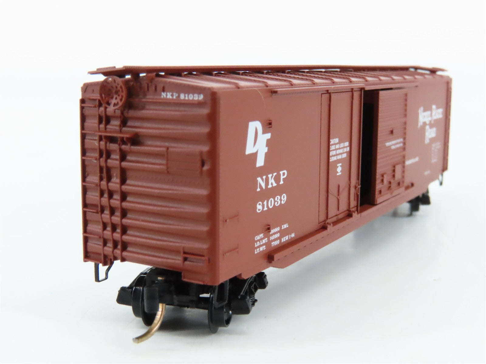 N Scale Micro-Trains MTL 33110 NKP Nickel Plate Road 50' Box Car 81039