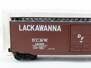 N Scale Micro-Trains MTL 31230 DL&W Delaware, Lackawanna & Western Box Car 12085