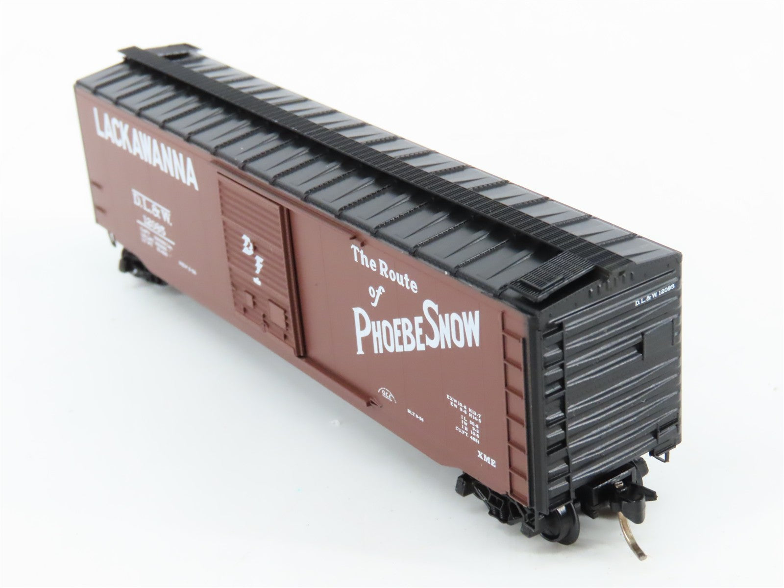 N Scale Micro-Trains MTL 31230 DL&W Delaware, Lackawanna & Western Box Car 12085