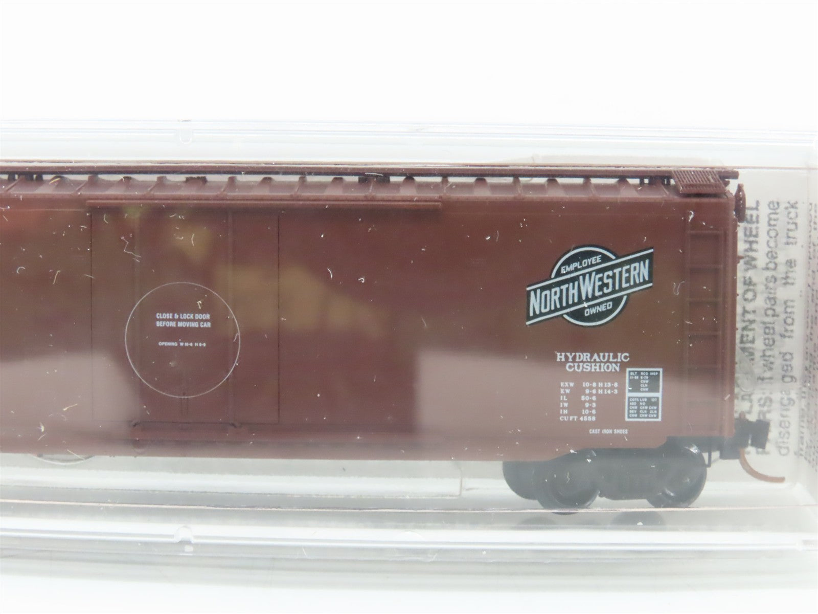 N Scale Micro-Trains MTL 32230 CNW Chicago & North Western 50' Box Car 152043