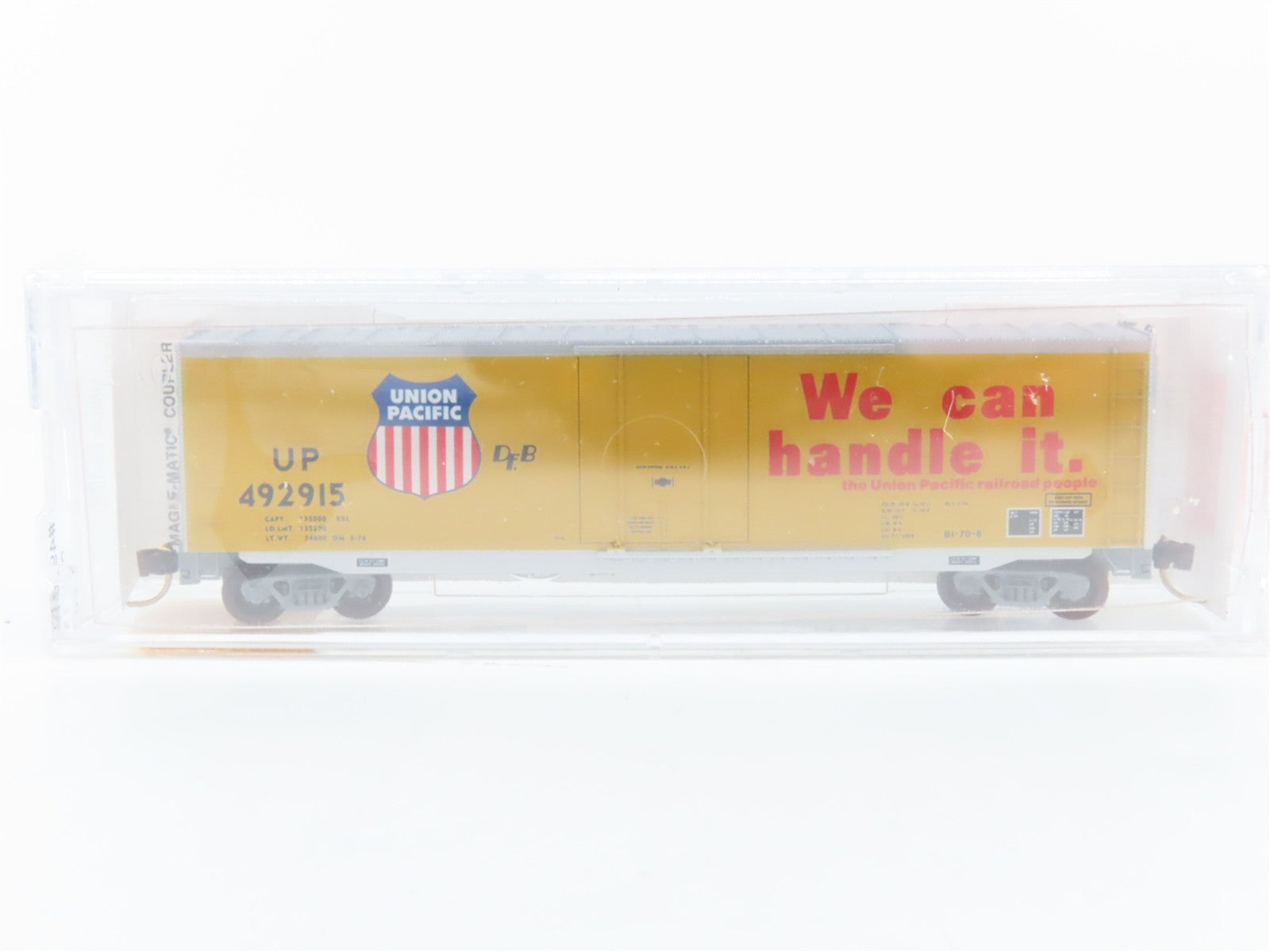 N Scale Micro-Trains MTL 38240 UP Union Pacific 50' Plug Door Box Car 492915