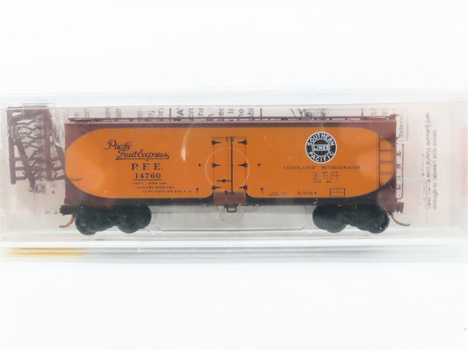 N Scale Micro-Trains MTL 49500 PFE Pacific Fruit Express 40' Reefer 14760