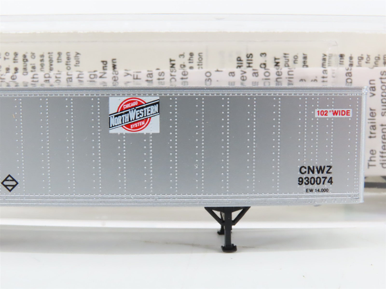 N Scale Micro-Trains MTL 67020 CNWZ Chicago & North Western 45' Van Trailer