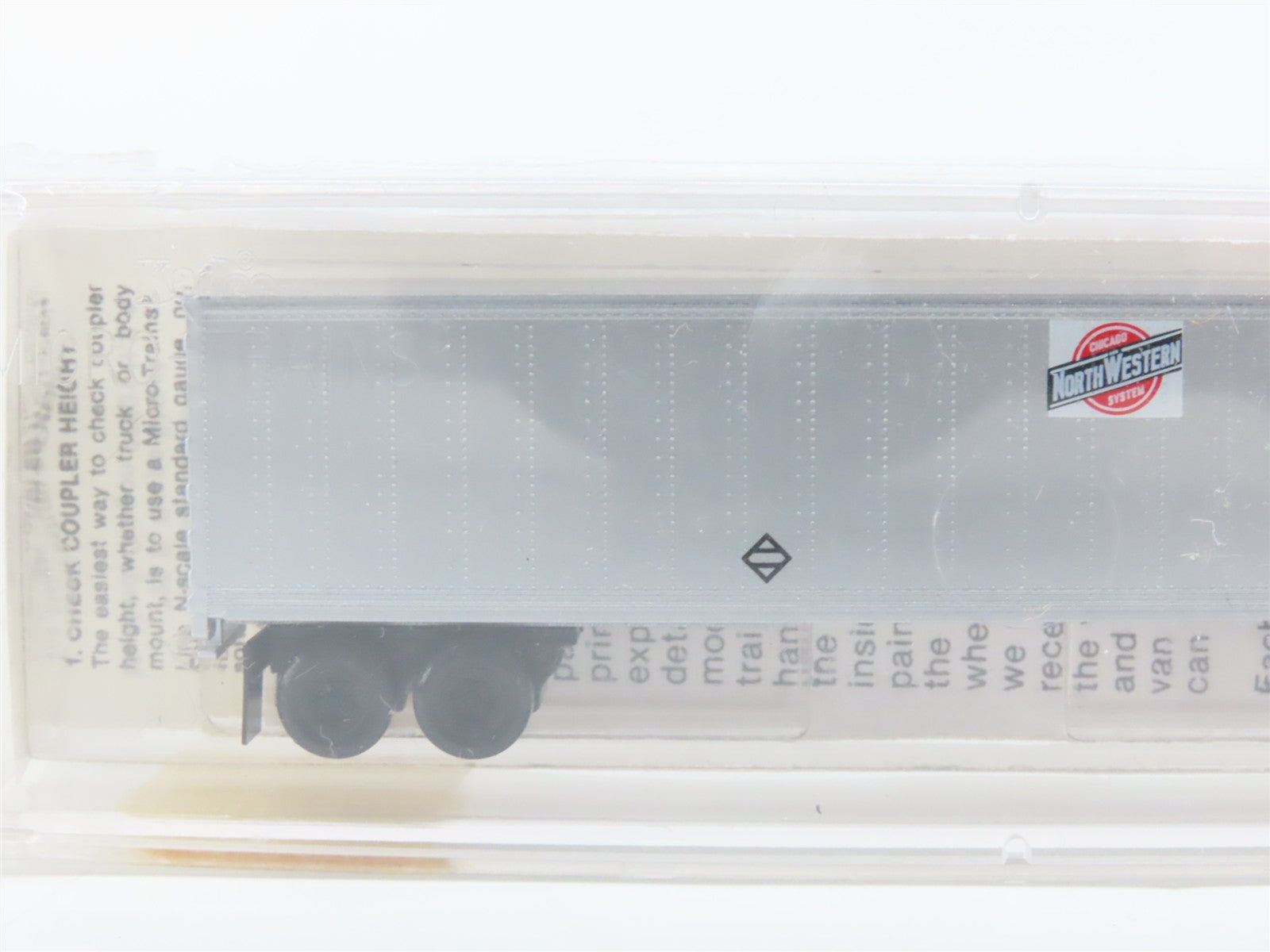 N Scale Micro-Trains MTL 67020 CNWZ Chicago & North Western 45' Van Trailer