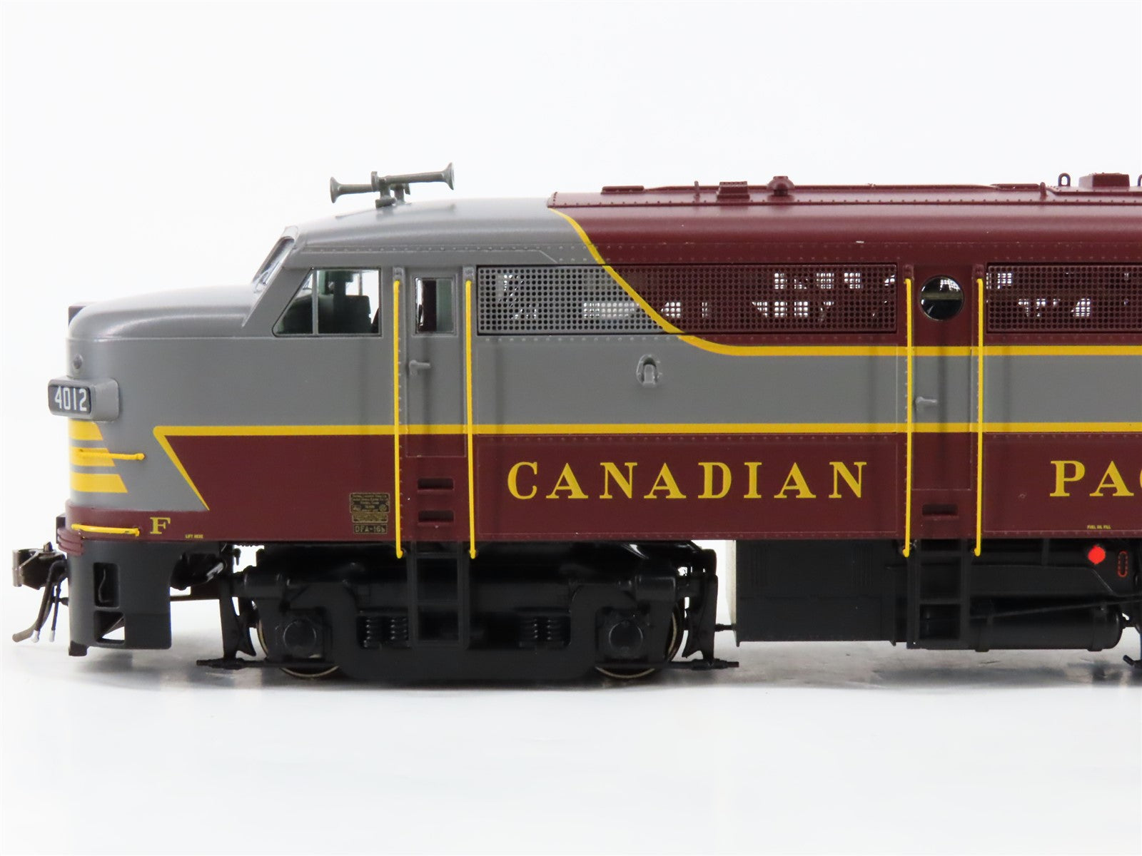 HO Scale Rapido 37507 CP Canadian Pacific FA-1/FB-1 Diesel Loco Set wDCC & Sound