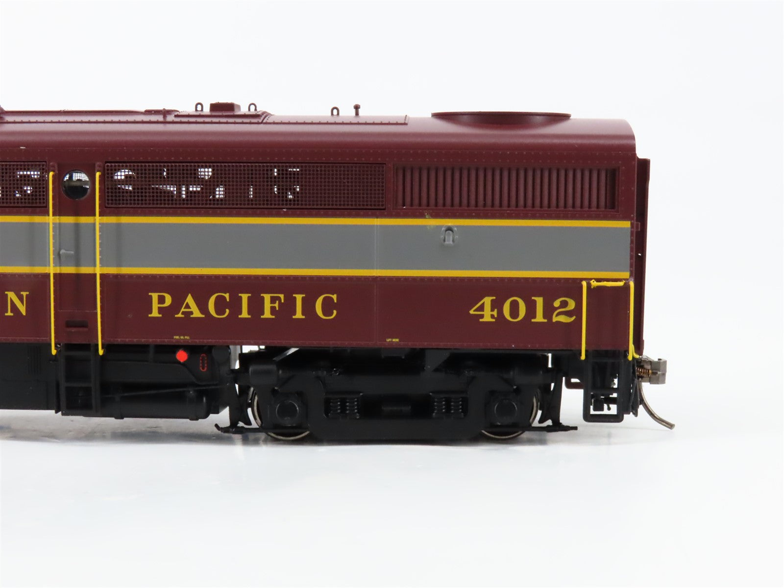 HO Scale Rapido 37507 CP Canadian Pacific FA-1/FB-1 Diesel Loco Set wDCC & Sound