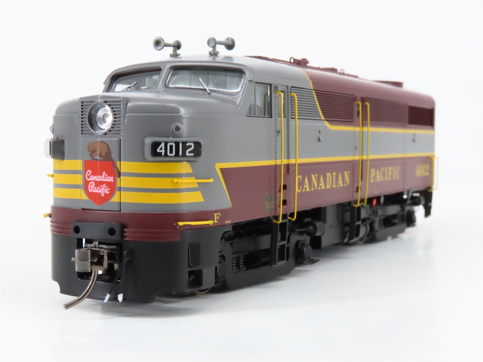 HO Scale Rapido 37507 CP Canadian Pacific FA-1/FB-1 Diesel Loco Set wDCC & Sound
