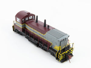 HO Scale Rapido 26501 CP Canadian Pacific SW1200RS Diesel #8117 wDCC & Sound