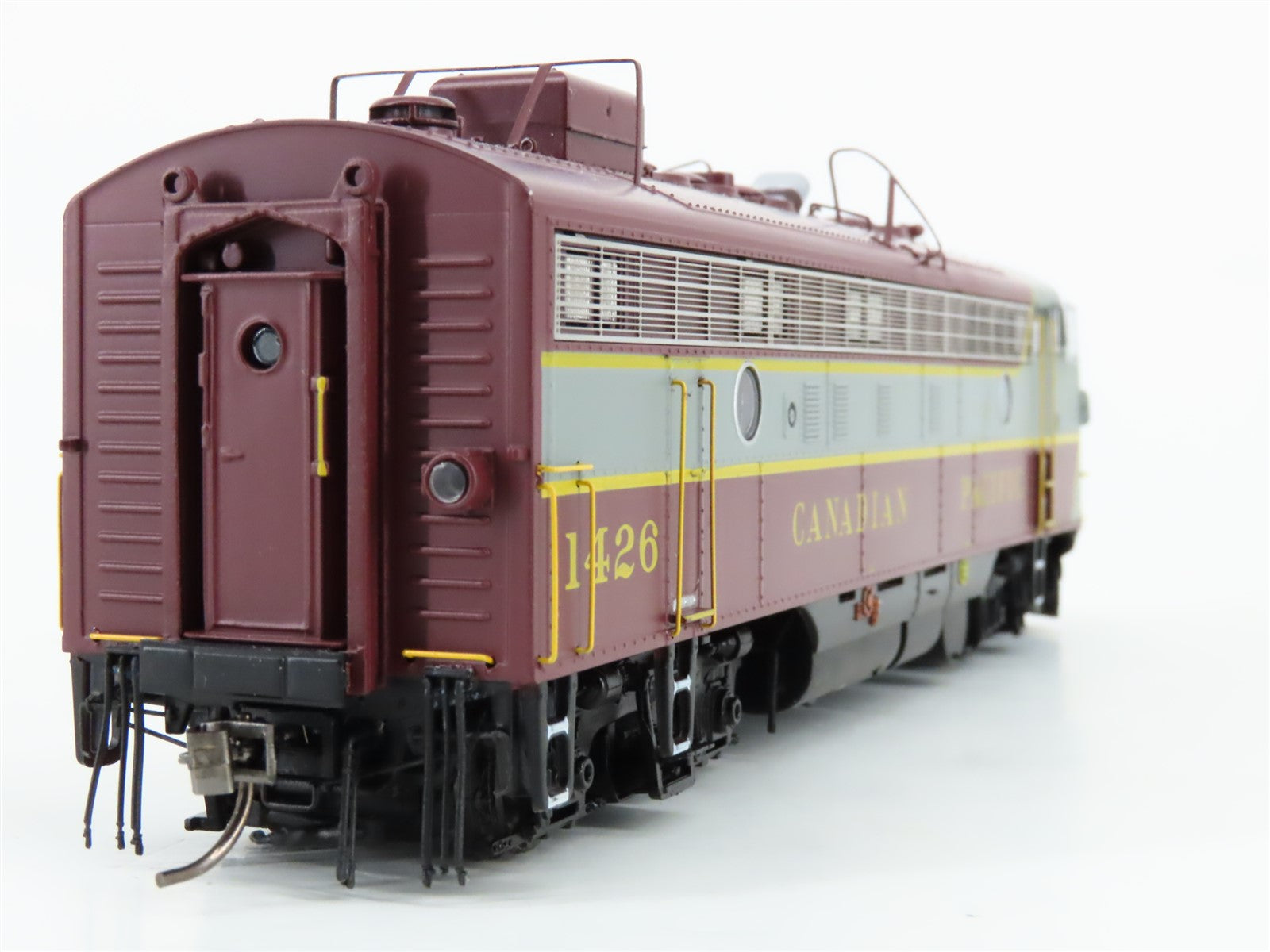 HO Scale Rapido 222503 CP Canadian Pacific FP7A Diesel Loco #1426 wDCC & Sound